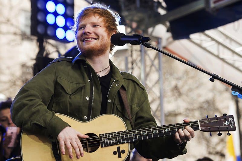 Ed Sheeran lett az évtized előadója Nagy-Britanniában