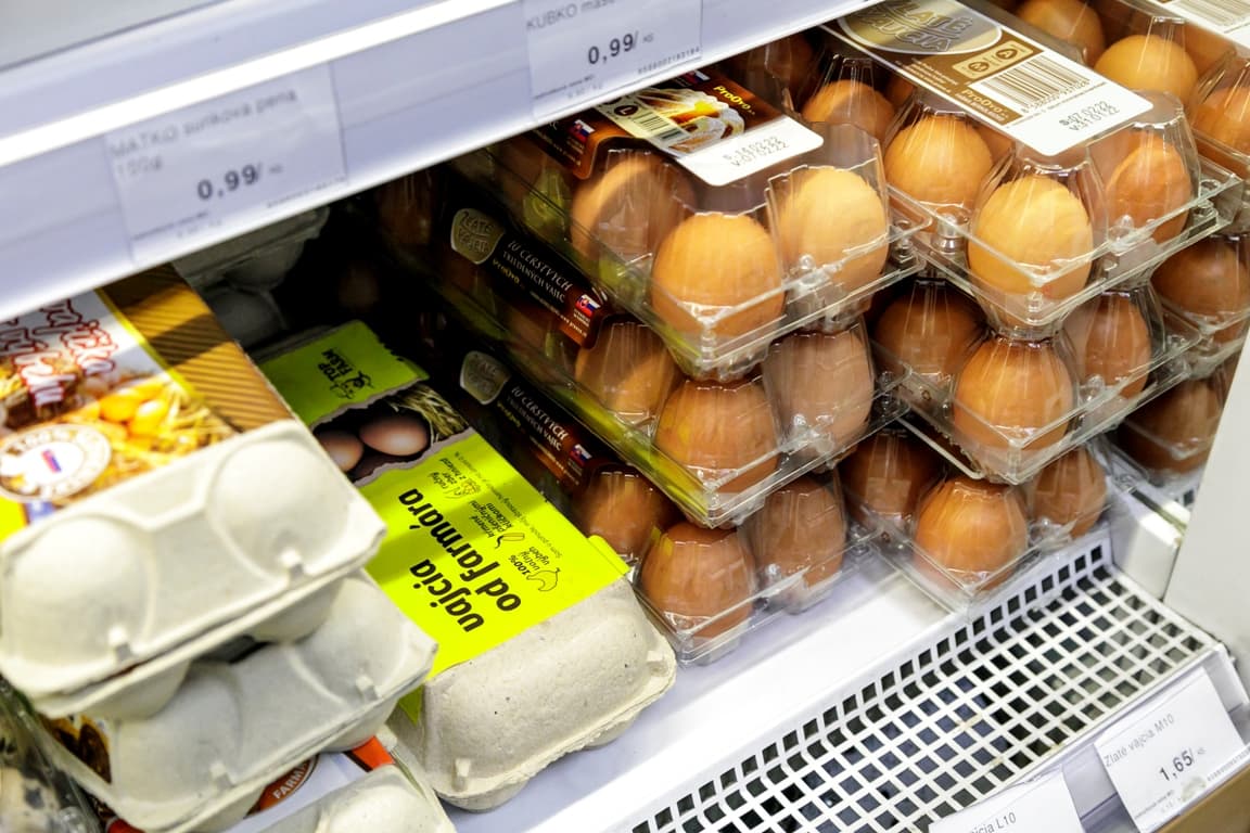 Megállapodott a miniszter a kereskedőkkel: stabilizálják az alapvető élelmiszerek árát!