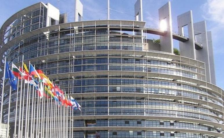 Az Európai Bizottság távmunkát rendelt el a testület dolgozóinak többsége számára