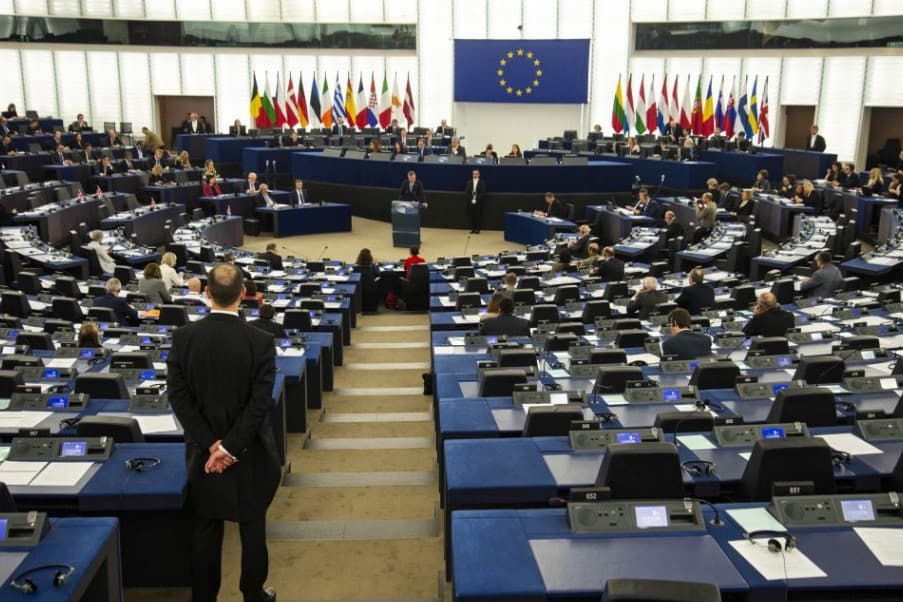 Az Európai Parlament a magyar koronavírus-törvényről vitázott