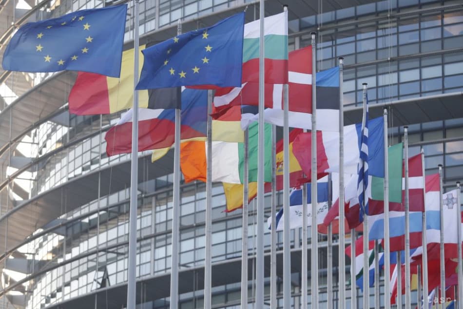 Brüsszel az idei EU-költségvetés módosítását javasolja az ukrajnai menekültek támogatására