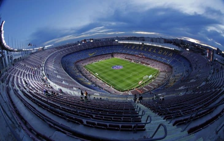 Az FC Barcelona 700 millió eurót költene új játékosok szerződtetésére