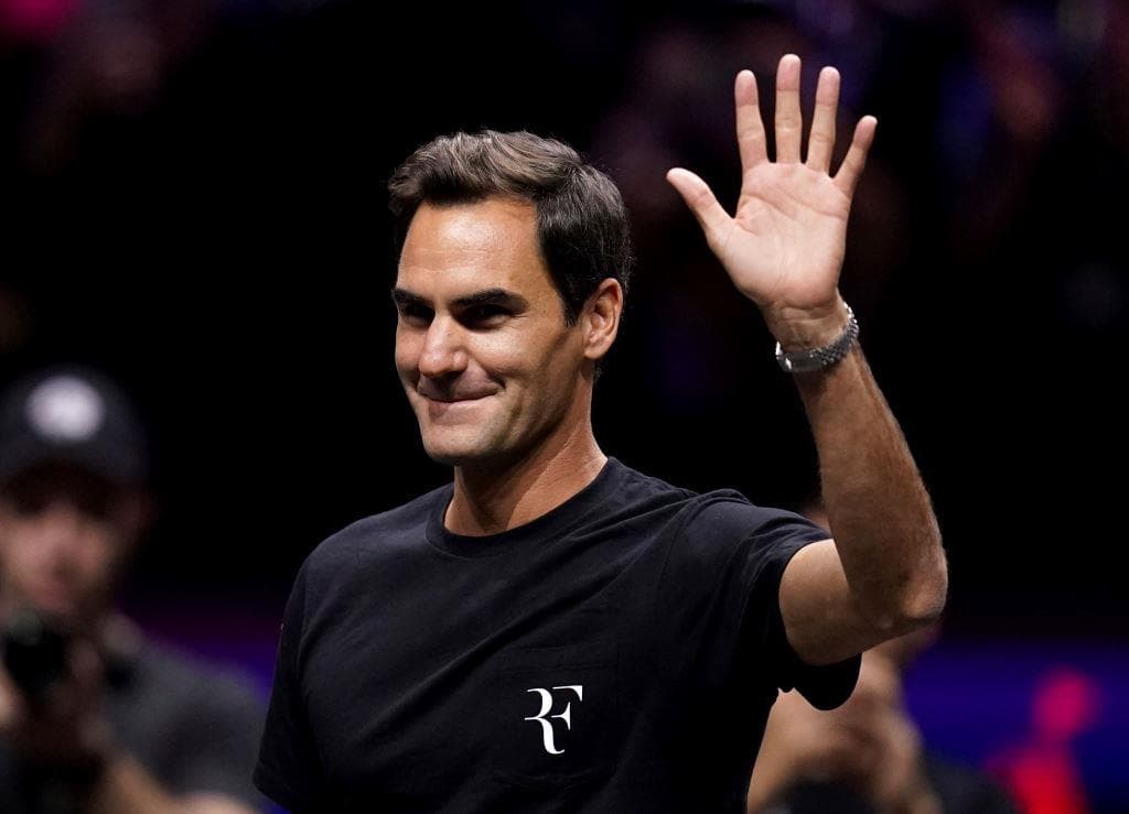 Federer vereséggel búcsúzott pályafutásától, Nadallal párosban