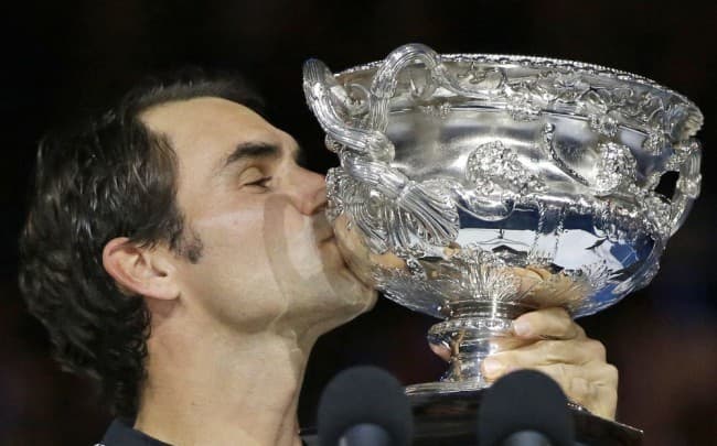 Roger Federer újra ott van az első tízben, Serena Williams világelső lett