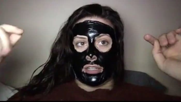 Kínszenvedésként élte meg a nő az arctisztító maszk leszedését