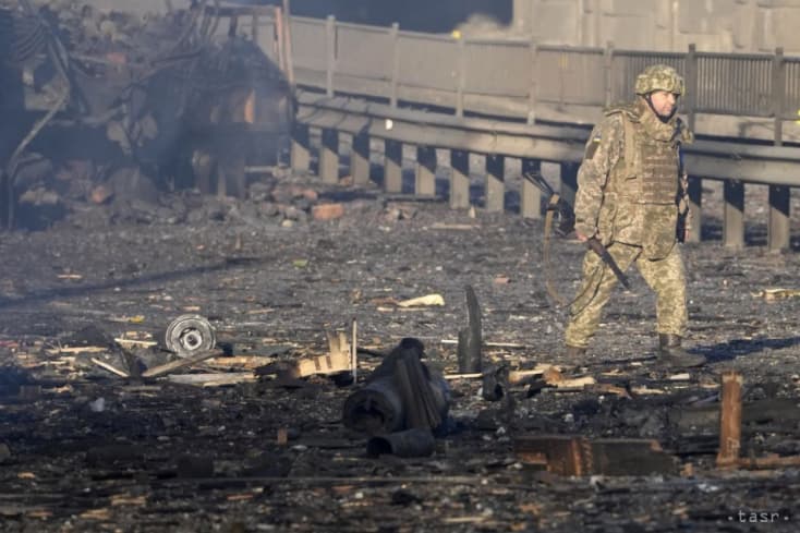Az ukrán hadsereg beszámolója szerint az orosz erők robotrepülőgépekkel és drónokkal indítottak támadást