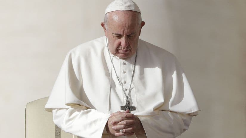 Ferenc pápa felajánlotta, hogy tárgyaljon a Vatikánban Putyin és Zelenszkij