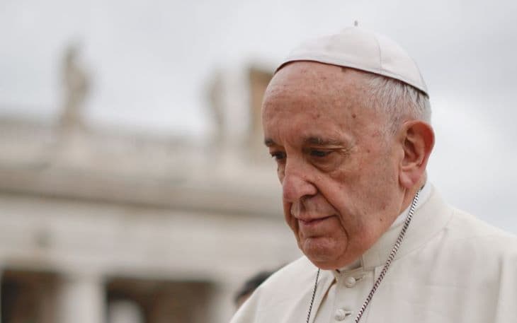 A járvány sújtotta országokért imádkozott Ferenc pápa