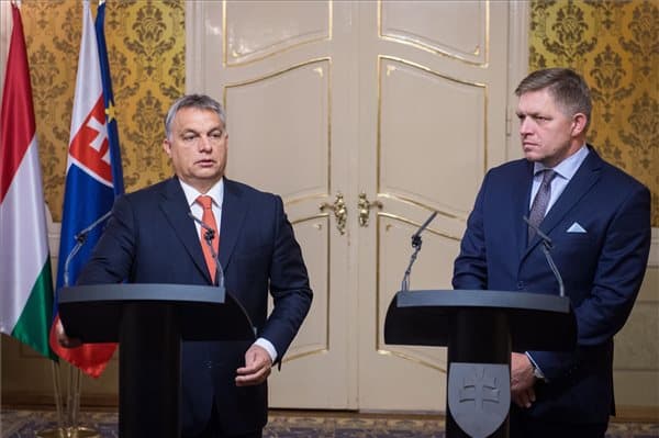 Fico: "Teljesen elfogadjuk a magyarországi kvótareferendum eredményét"