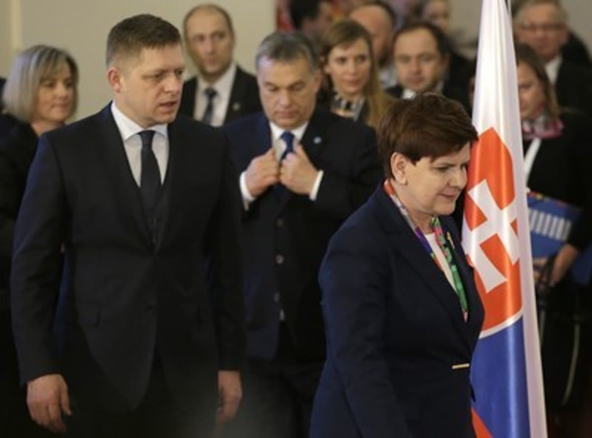 Szlovákia eltávolodik Magyarországtól?