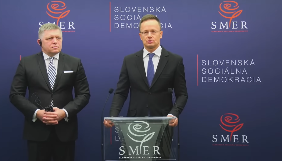 Simon Zsolt: Mint egy nemzetáruló, Fico miatt úgy viselkedik a magyar miniszter