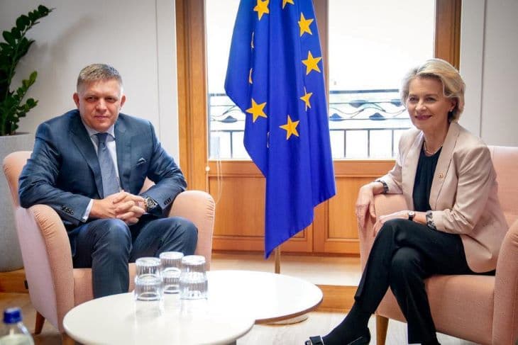 Fico közölte Ursula von der Leyennel, hogy az új kormány nem nyújt katonai támogatást Ukrajnának