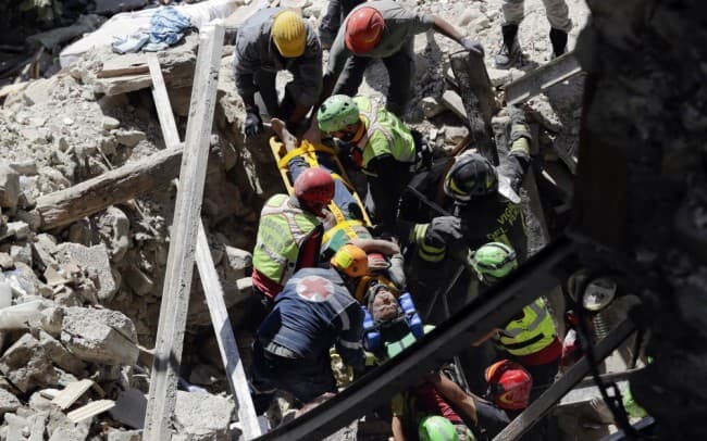 Emelkedett a Fülöp-szigeteken történt földrengés áldozatainak száma