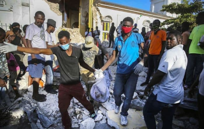 Tovább nőtt a haiti földrengés halálos áldozatainak száma