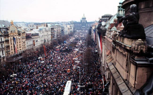 Bársonyos forradalom – Így dőlt meg a kommunista rendszer Csehszlovákiában