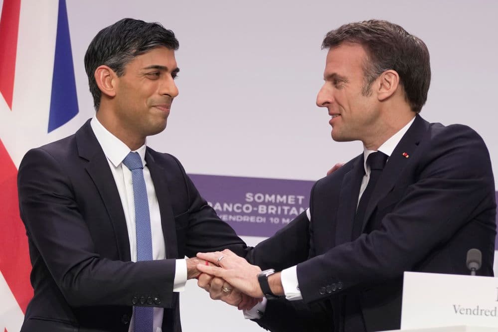 Öt éve nem csinált ilyet a francia és a brit kormányfő, ők úgy hívják: új ambíció csúcstalálkozója