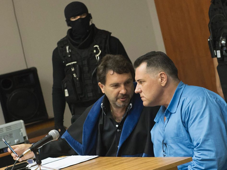 Pezsgőt bonthat Černák egykori ügyvédje, nem kell rács mögé vonulnia
