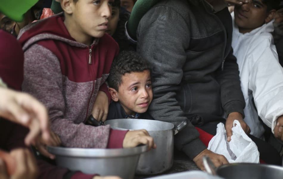 ENSZ: Több ezer édesanya is meghalt a gázai harcok során, 19 ezer gyerek maradt árván