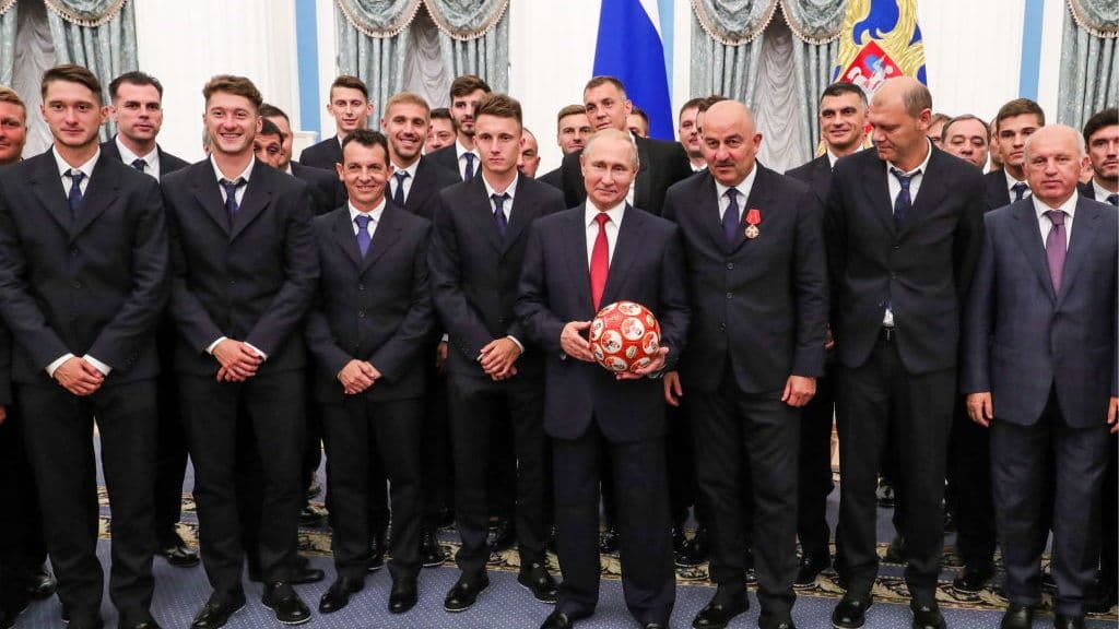Vb-2018 - Kitüntették az orosz válogatott tagjait