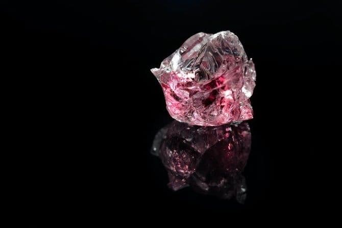 Háromszáz éve nem találtak akkora rózsaszín gyémántot, mint most Angolában (FOTÓ)