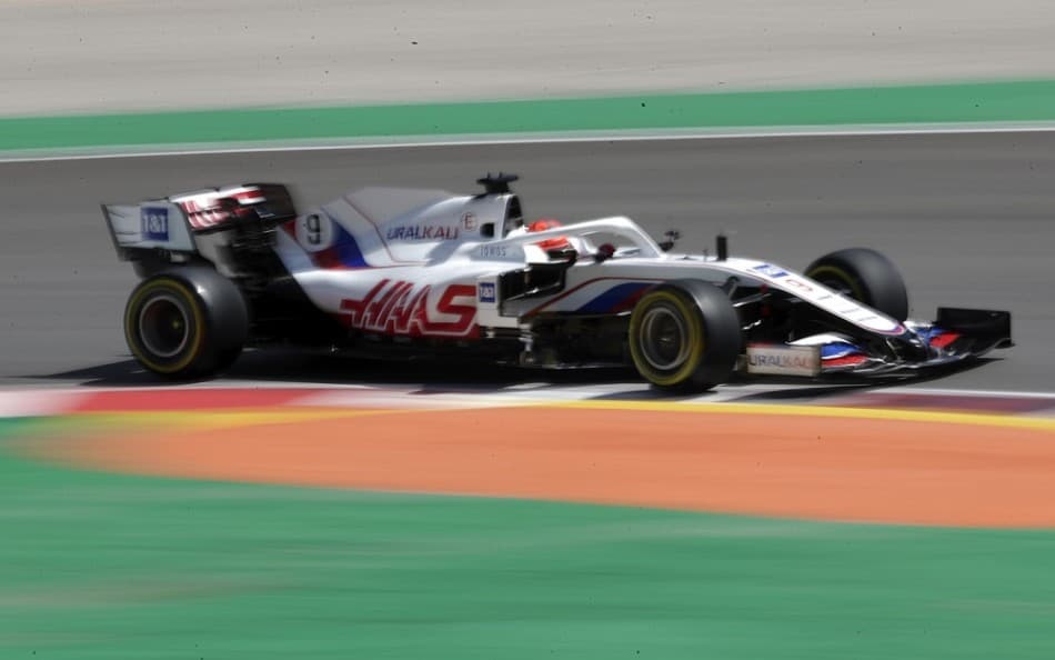 Jövőre is Hülkenberg és Magnussen vezeti a Forma-1-es Haas autóit