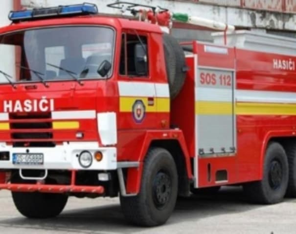 Lángoló autókhoz riasztották a tűzoltókat