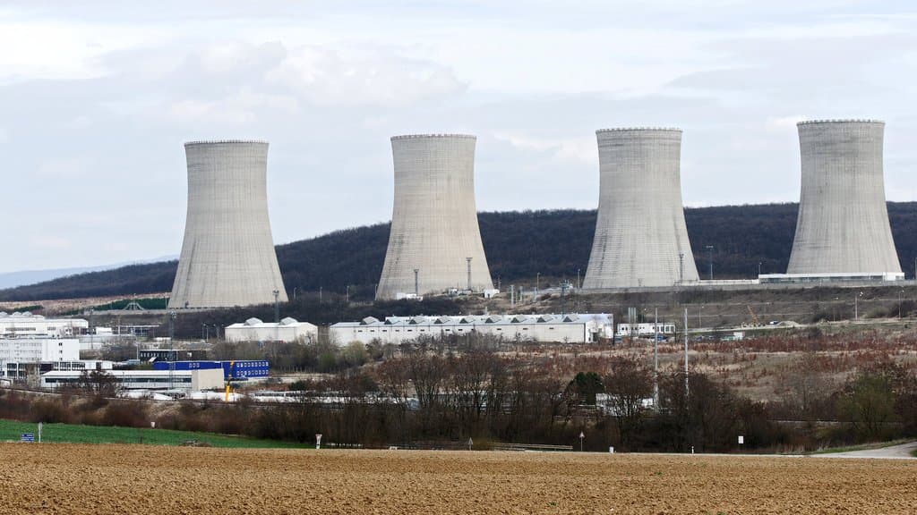Osztrák aktivisták szerint veszélyes a mohi atomerőmű 3. és 4. blokkja, fotókkal bizonyítják