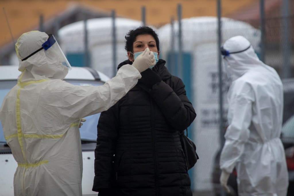 Koronavírus - Ismét nagyot ugrott a járvány áldozatainak száma Szlovákiában
