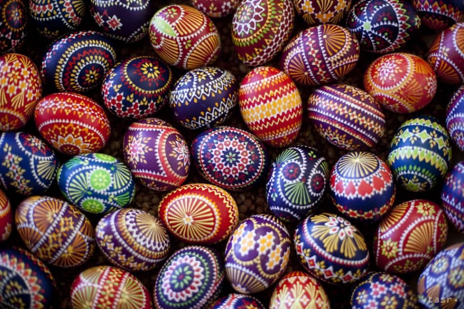 A Fehér Ház körül több tízezer résztvevővel rendezték meg a hagyományos húsvéti tojásgurítást