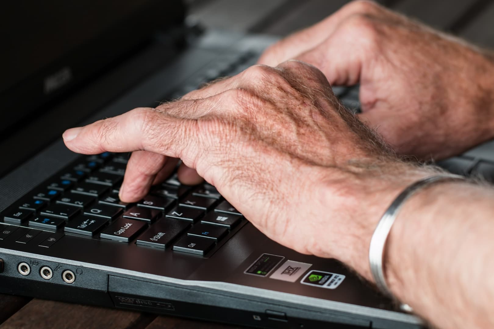 Indul a digitalizáció! Az ország szegényebb részeire is elvinné az internetet az állam, időseknek taníthatják a digitális készségeket