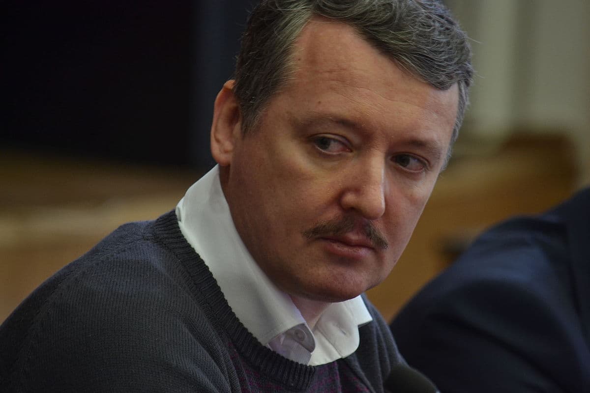 Őrizetbe vették az oroszok a háborús bűnös Sztrelkovot, a donyecki szakadárok fontos figuráját