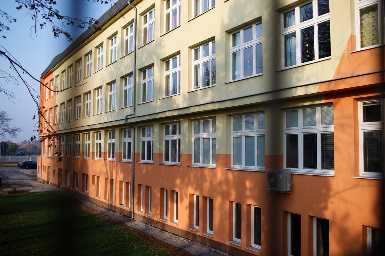 Három alapiskola, négy óvoda és a zeneiskola igazgatói posztjára pályázhatnak Dunaszerdahelyen
