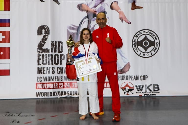 Bronzérmes lett a bősi Kyokushin Karate Oyama Dojo karatékája a WKB Karate Európa Kupán