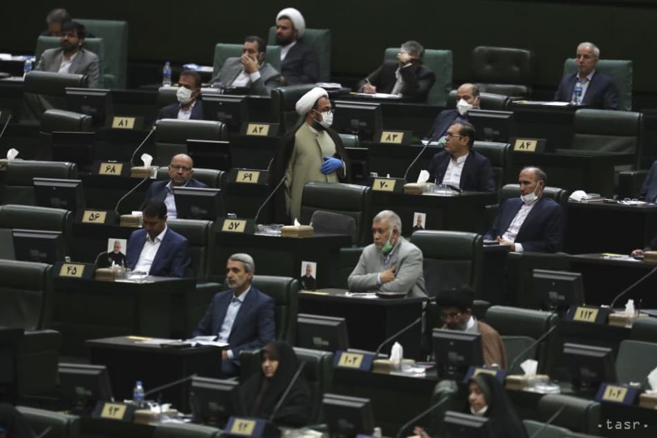 Újabb iráni törvényhozó halt bele a fertőzésbe