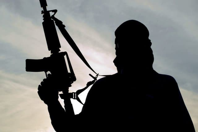 Legalább negyven civilt öltek meg feltételezett dzsihadisták