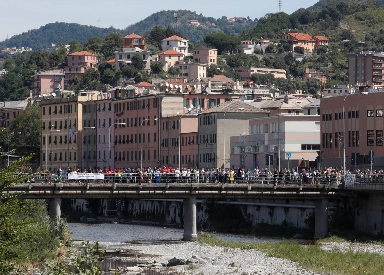 Egy éve történt a genovai hídomlás - misével emlékeztek a 43 áldozatra