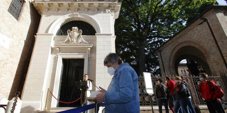 Dante halálának 700. évfordulójára emlékezik Olaszország