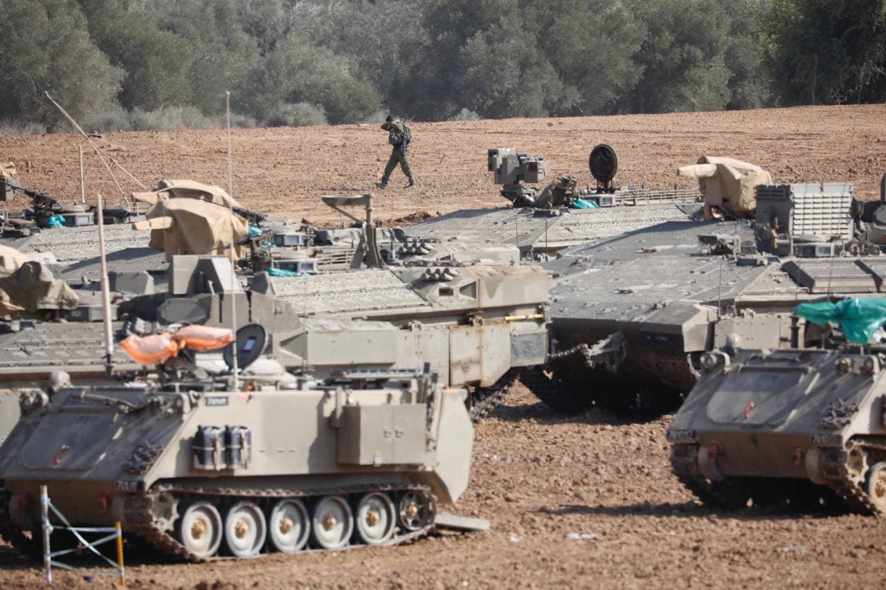 Izrael légicsapást mért a Gázai övezetre, miután onnan rakétákkal támadták