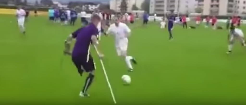 Amputált lábbal is lehet hatalmas gólt lőni (videó)