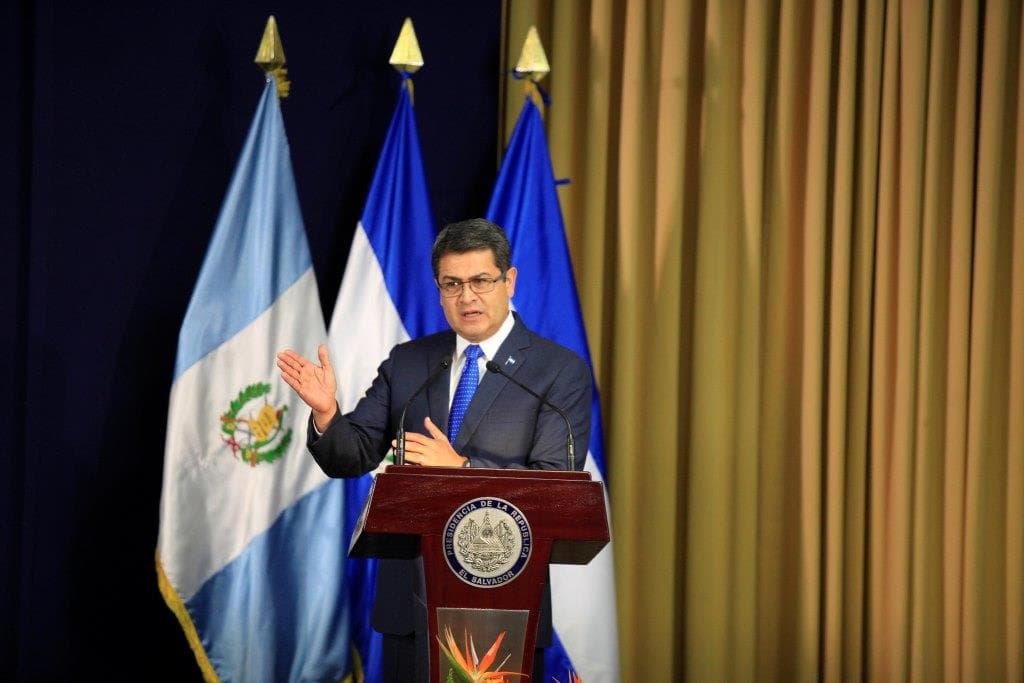 Elítélték az Egyesült Államoknak kiadott és kábítószer-kereskedelemmel vádolt volt hondurasi elnököt
