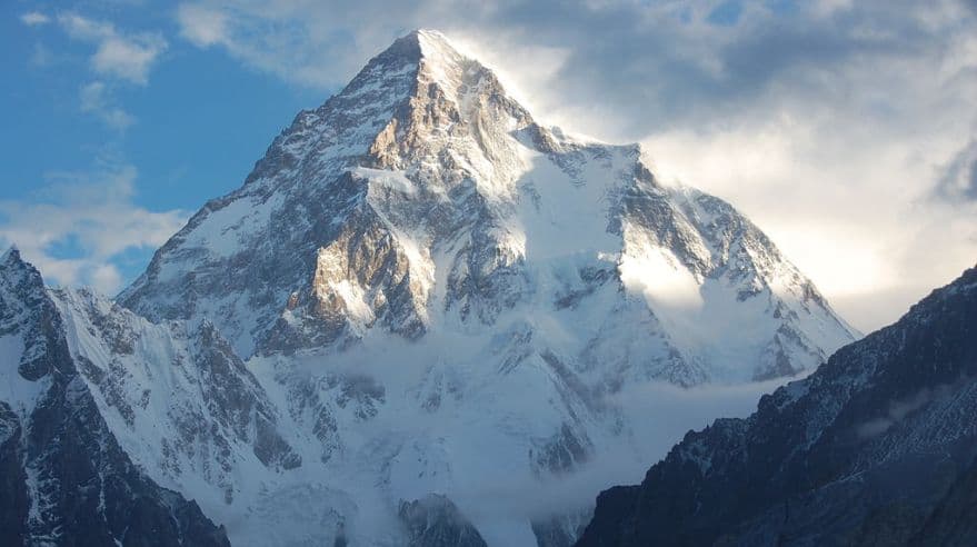 Először mászták meg télen a világ második legmagasabb hegyét, a K2-t