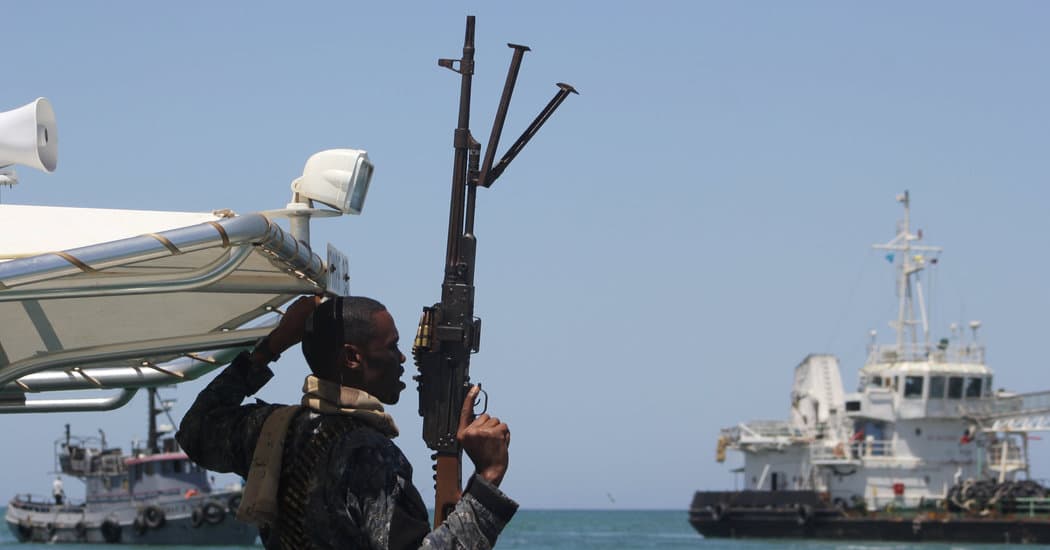 Elrabolták egy görög hajó legénységének több tagját Kamerun partjainál