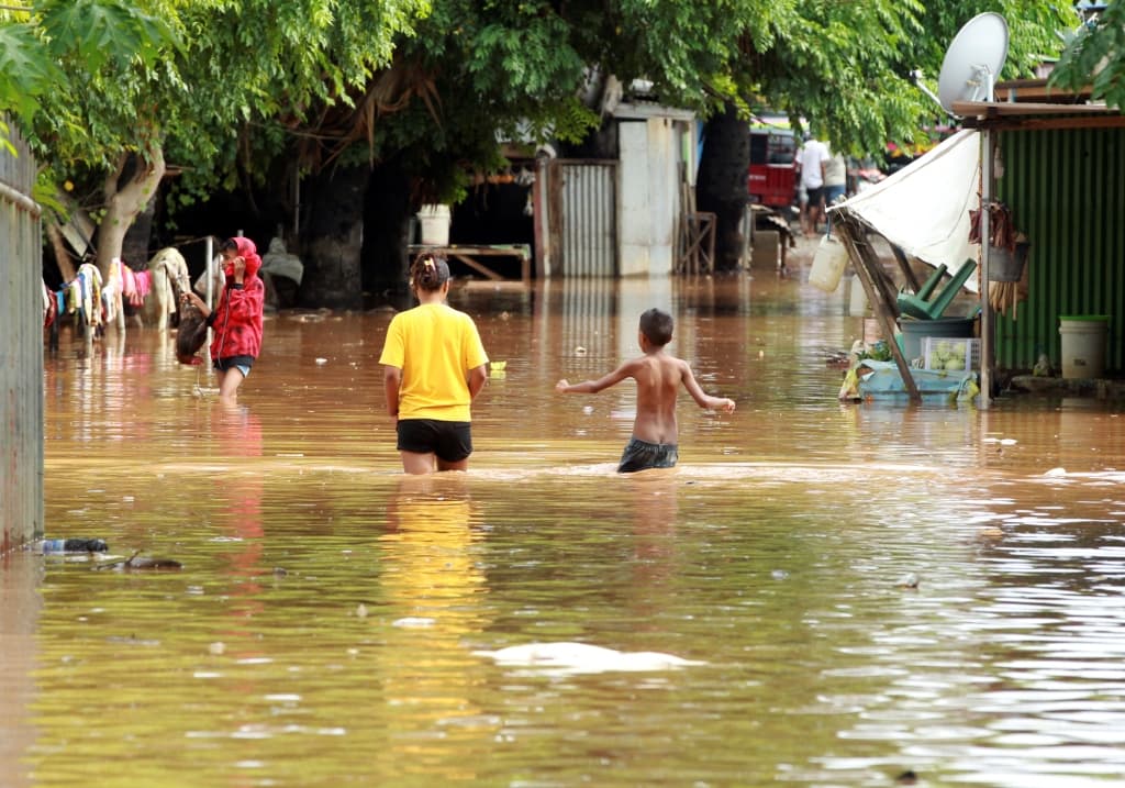 Legalább 70-en meghaltak Kelet-Timorban földcsuszamlások és áradások miatt