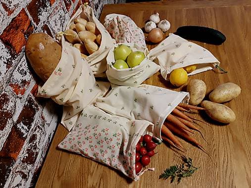 Sok kenyér, kifli, zöldség és gyümölcs kerül a szemétbe