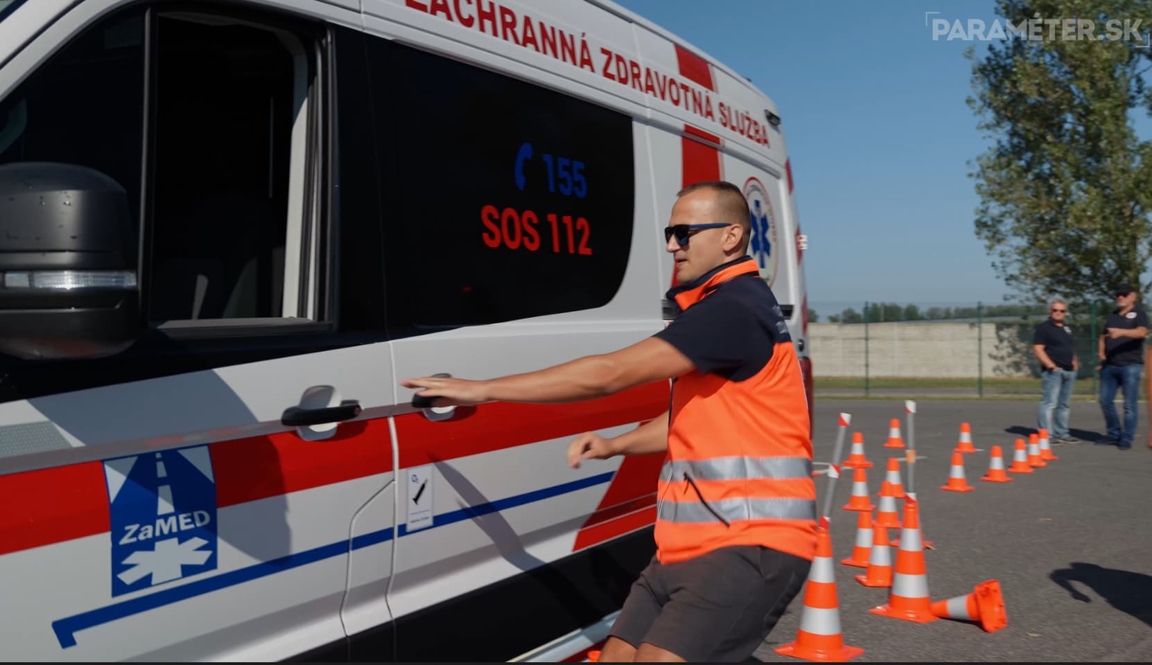 Gyorsan és biztonságosan - versenyeztek a mentőautók vezetői (VIDEÓ)