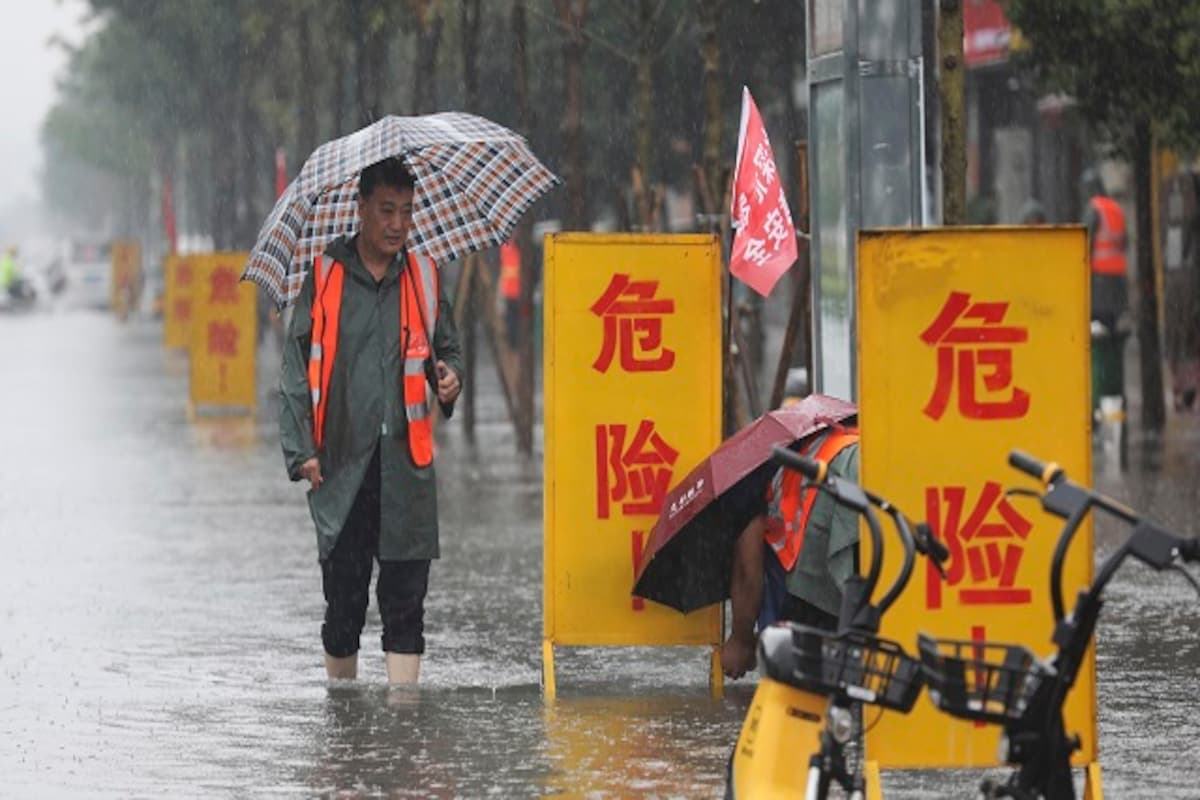 Százak rekedtek a kínai Csengcsou metrójában a súlyos áradások miatt