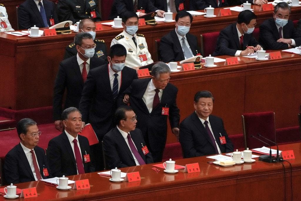 "Újraválasztották" Hszi Csin-ping kínai elnököt