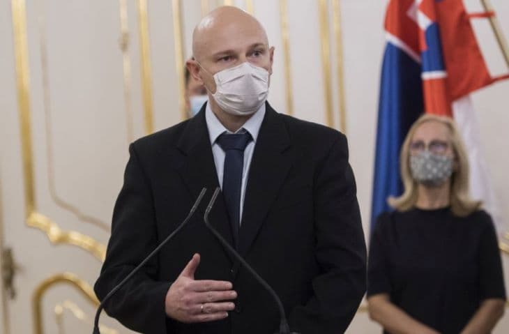 A Szlovák Tudományos Akadémia Orvosbiológiai Központjának biológusa nagyon sajnálja azt, ahogyan a miniszterelnök reagált