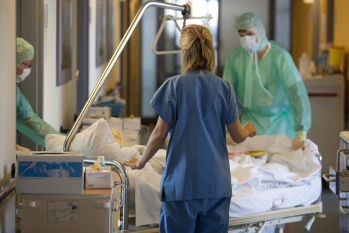 Olaszországban emelkedik a kórházban kezelt betegek száma
