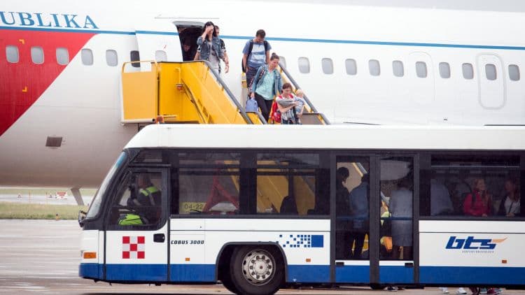 A kormánygép hazahozta a szlovákiai turistákat Nizzából